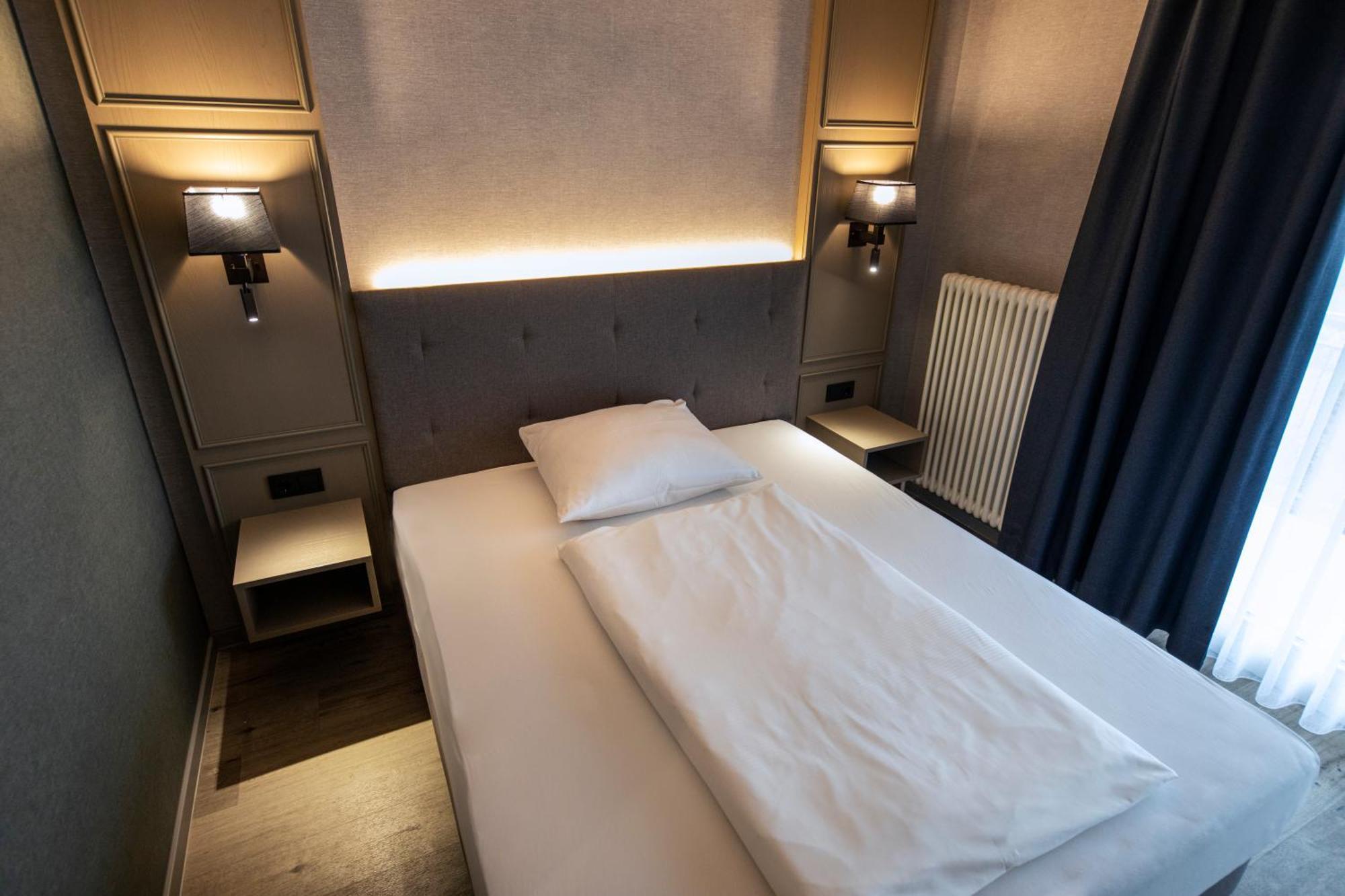 Roomingtons Karoli Вальдкирхен Экстерьер фото